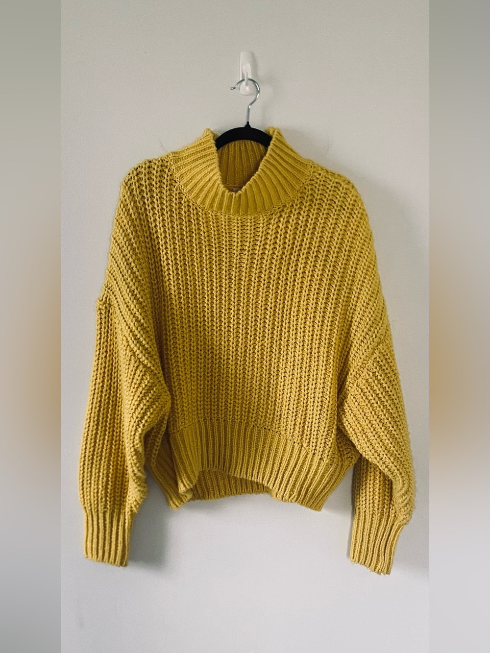 H&M Mustard Yellow Chunky Ribbed Knit Mock Neck Cropped Sweater L Gorpcore EUC